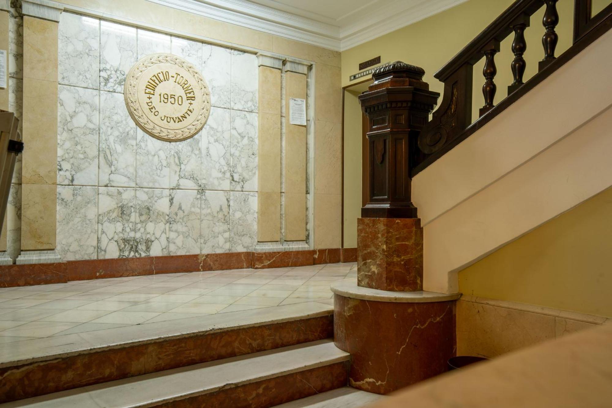Mirador 2 Del Mercado Central - Habitacion Con Bano Privado En El Centro De La Ciudad Vella Valensiya Dış mekan fotoğraf