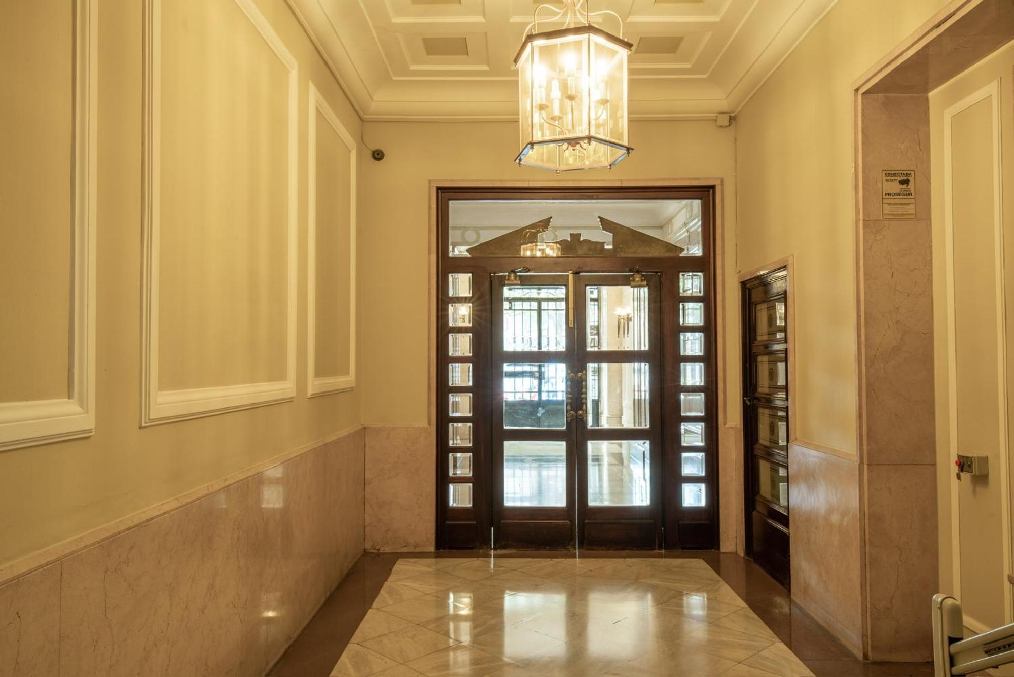 Mirador 2 Del Mercado Central - Habitacion Con Bano Privado En El Centro De La Ciudad Vella Valensiya Dış mekan fotoğraf